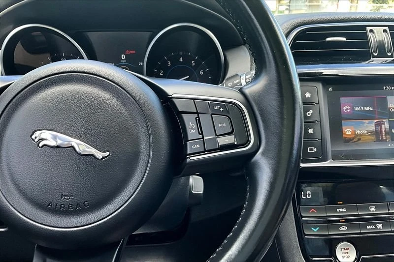 2017 Jaguar F-Pace - Image 18 of 20