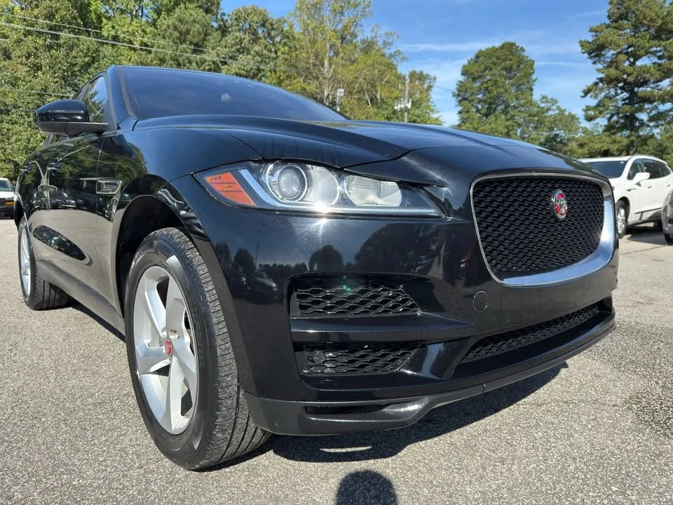 2017 Jaguar F-Pace - Image 7 of 18