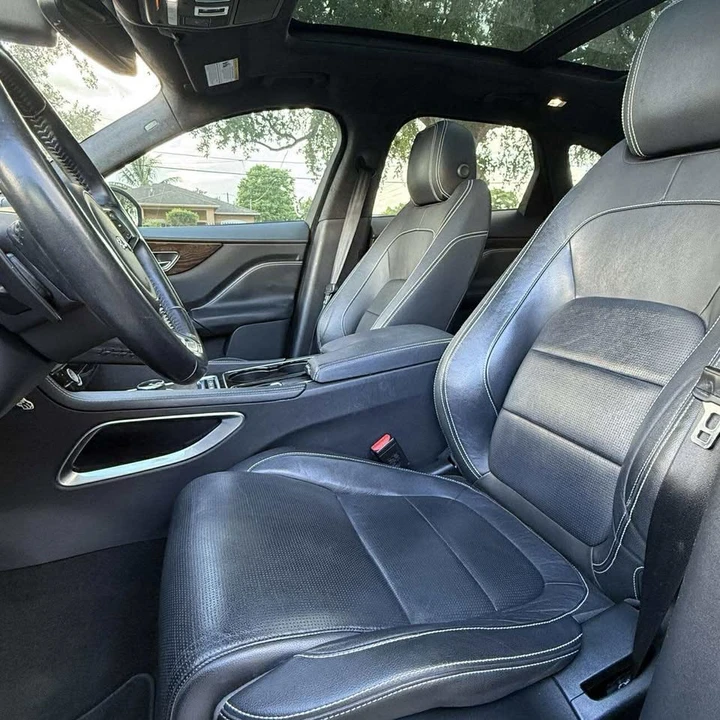 2017 Jaguar F-Pace - Image 14 of 19