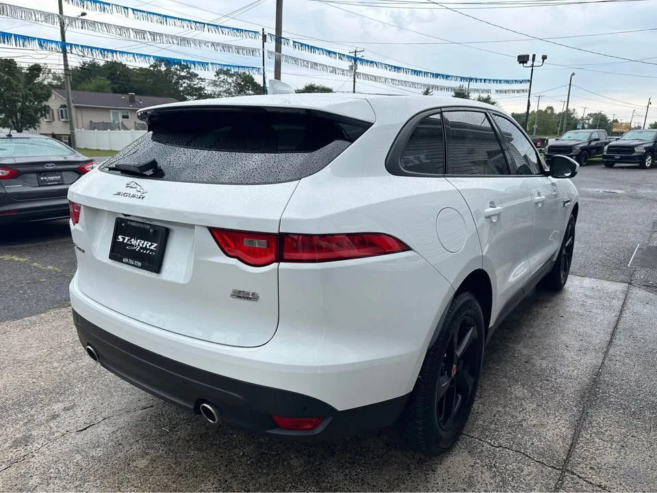 2017 Jaguar F-Pace - Image 5 of 13