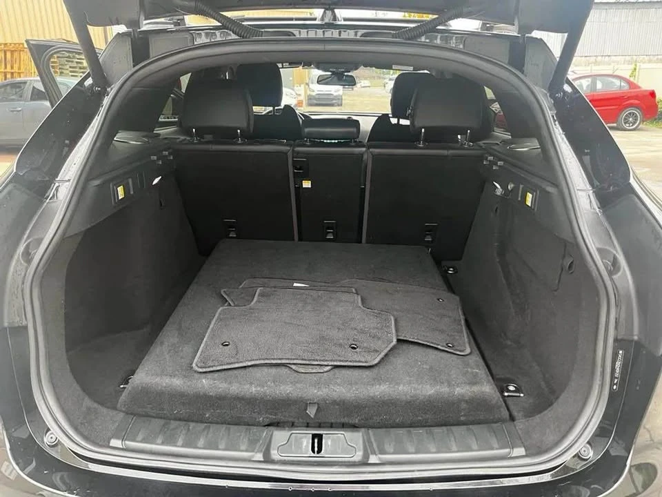 2017 Jaguar F-Pace - Image 8 of 9