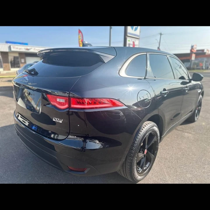 2017 Jaguar F-Pace - Image 5 of 17