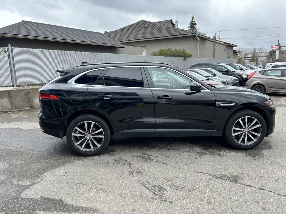 2017 Jaguar F-Pace - Image 4 of 8