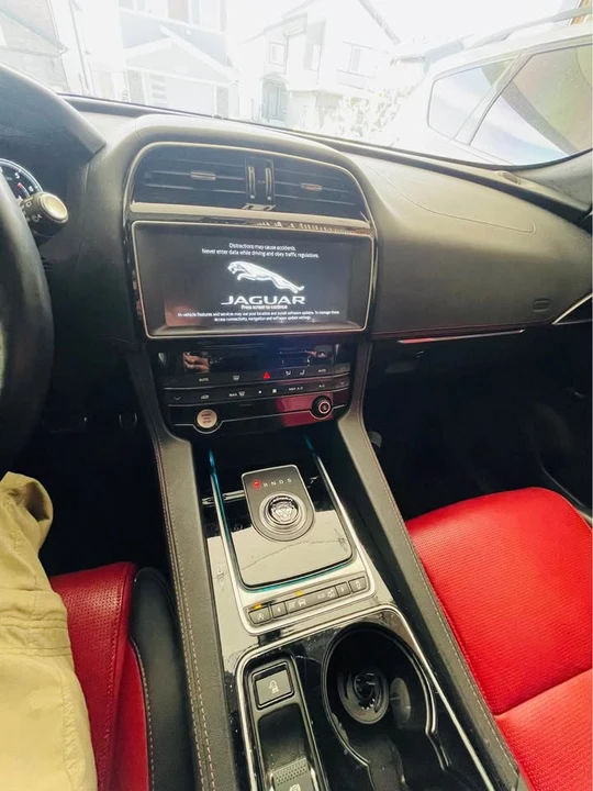 2017 Jaguar F-Pace - Image 9 of 9