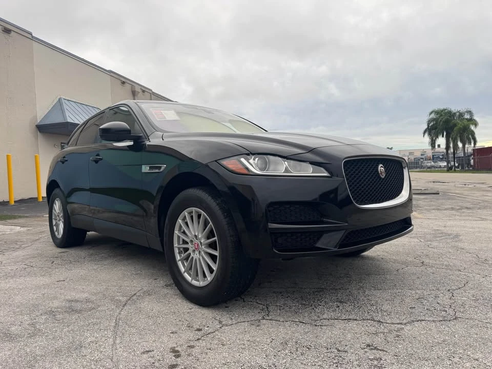 2017 Jaguar F-Pace - Image 15 of 15