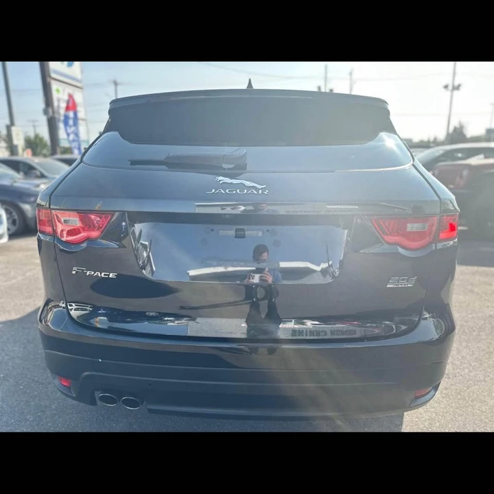 2017 Jaguar F-Pace - Image 6 of 17