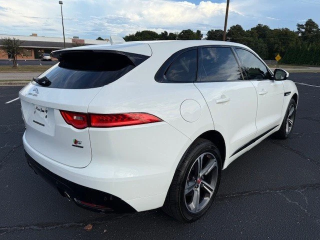 2017 Jaguar F-Pace - Image 5 of 20