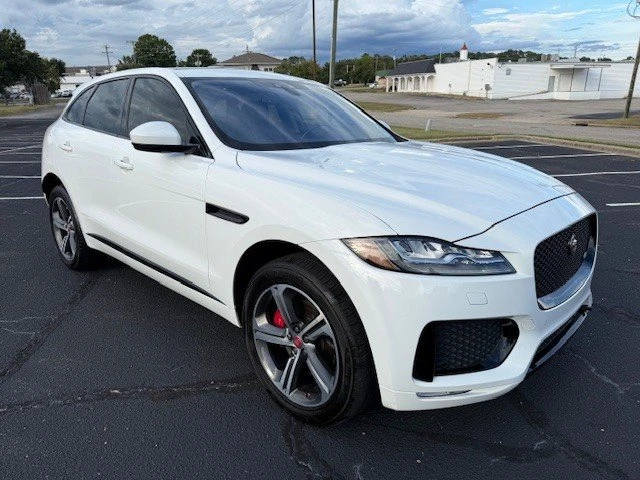 2017 Jaguar F-Pace - Image 7 of 20