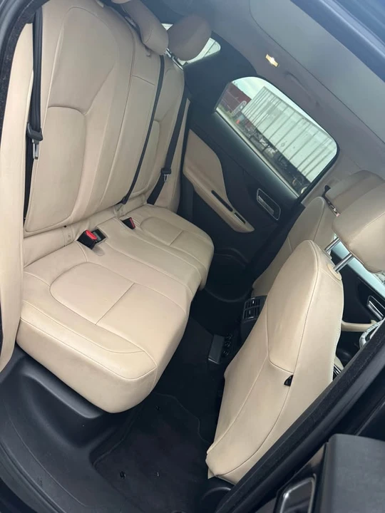 2017 Jaguar F-Pace - Image 9 of 15