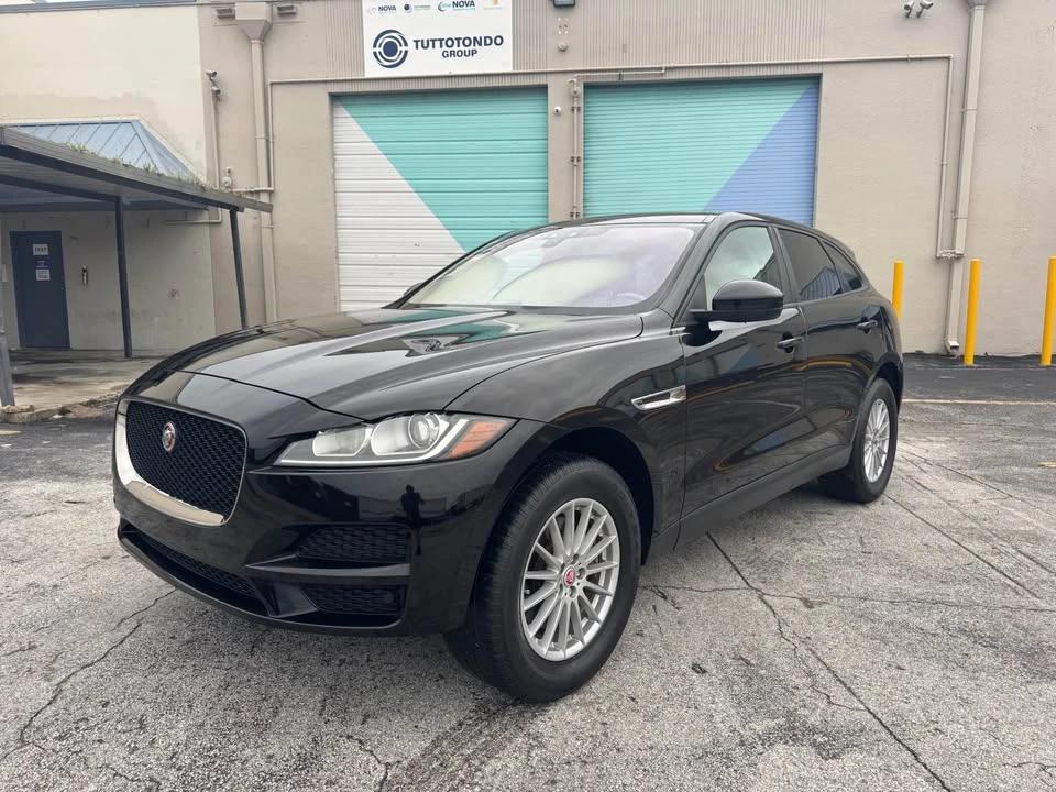 2017 Jaguar F-Pace - Image 4 of 15