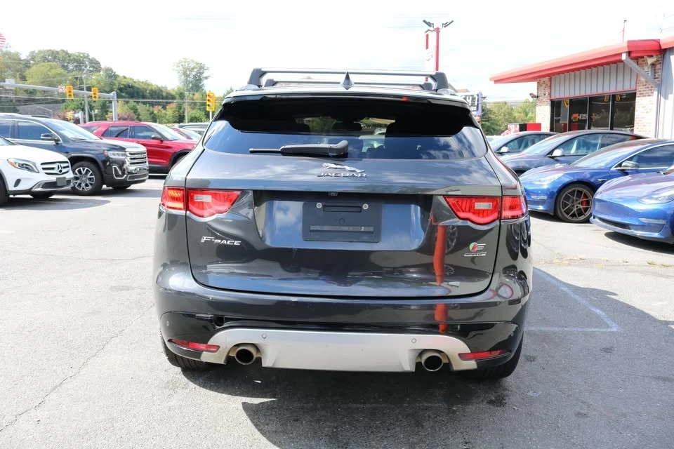 2017 Jaguar F-Pace - Image 2 of 20