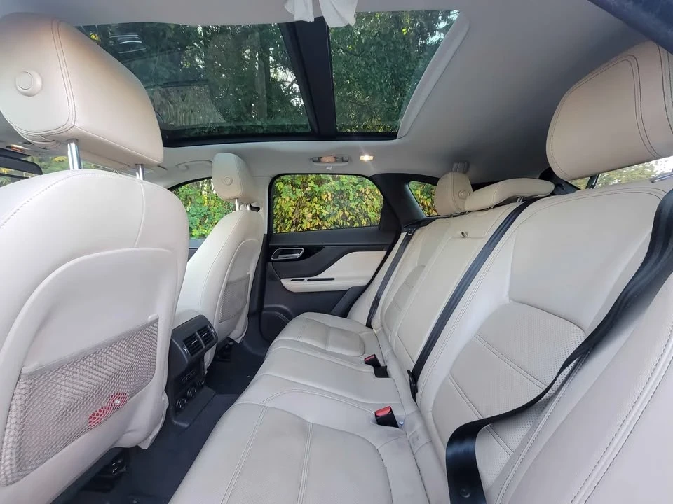 2017 Jaguar F-Pace - Image 9 of 10