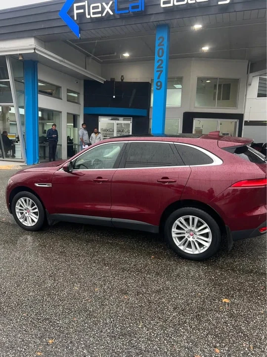 2017 Jaguar F-Pace - Image 3 of 10