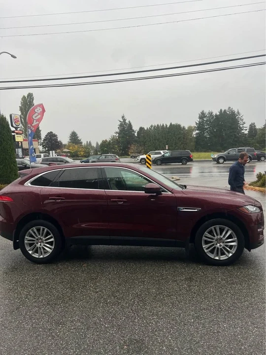 2017 Jaguar F-Pace - Image 3 of 10