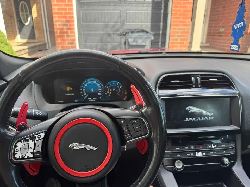 2017 Jaguar F-Pace - Image 10 of 16