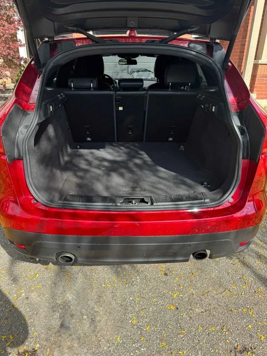 2017 Jaguar F-Pace - Image 8 of 16