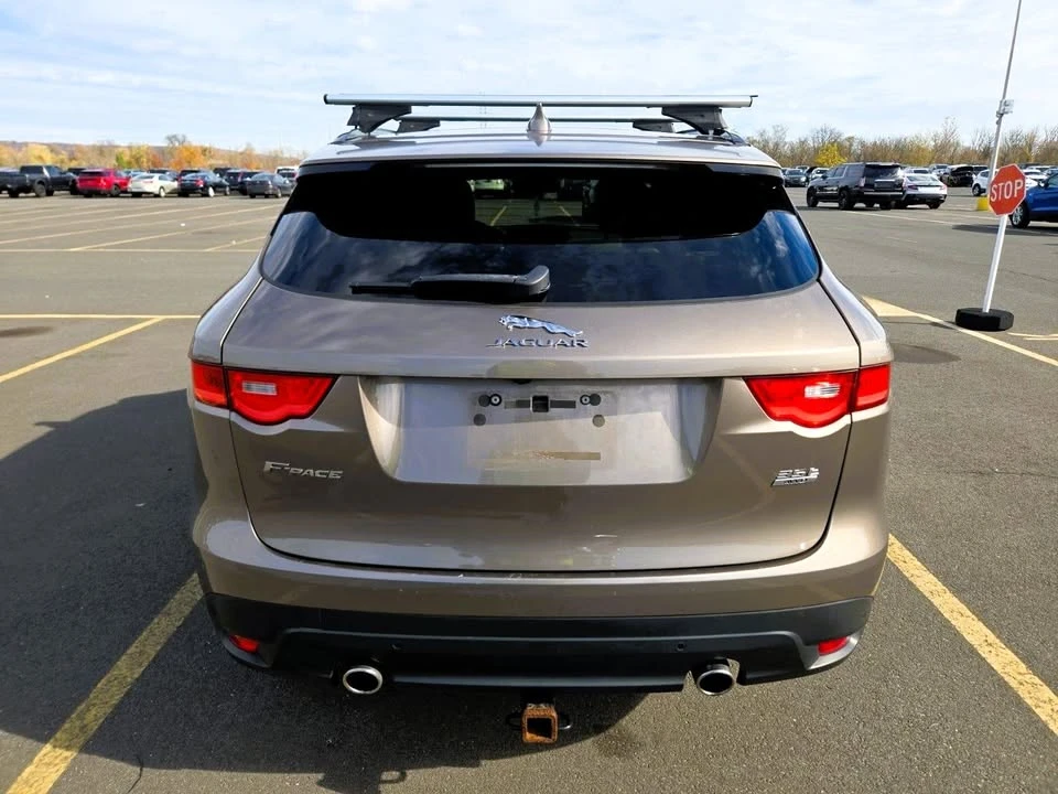 2017 Jaguar F-Pace - Image 4 of 14