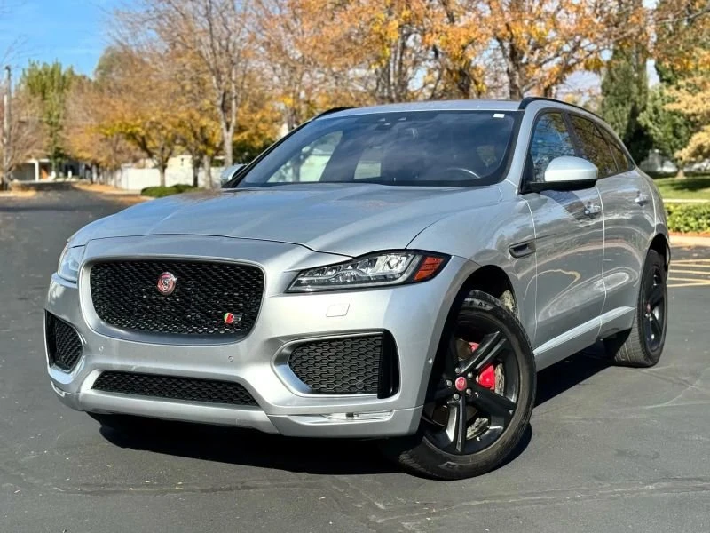2017 Jaguar F-Pace - Image 2 of 19