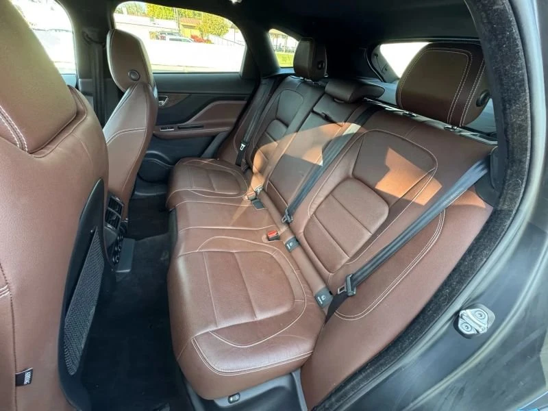 2017 Jaguar F-Pace - Image 11 of 19