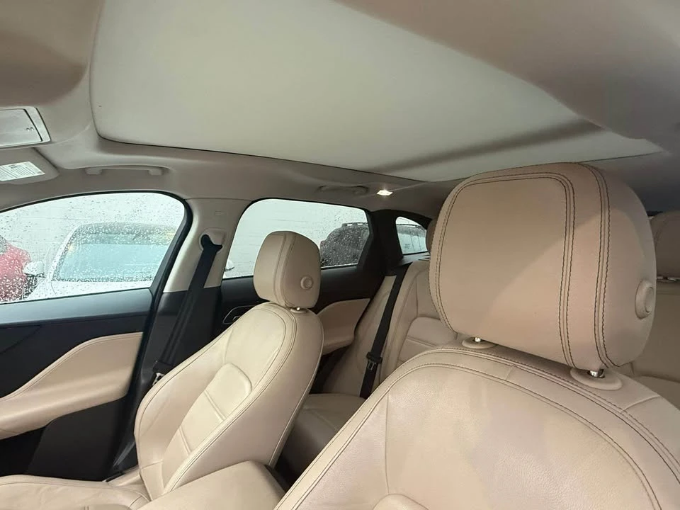 2017 Jaguar F-Pace - Image 12 of 12