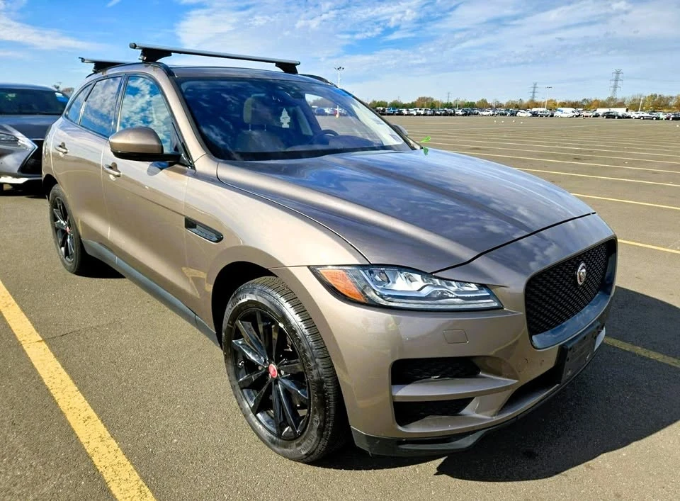 2017 Jaguar F-Pace - Image 6 of 14