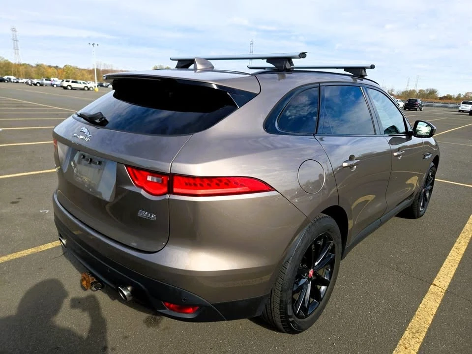 2017 Jaguar F-Pace - Image 3 of 14