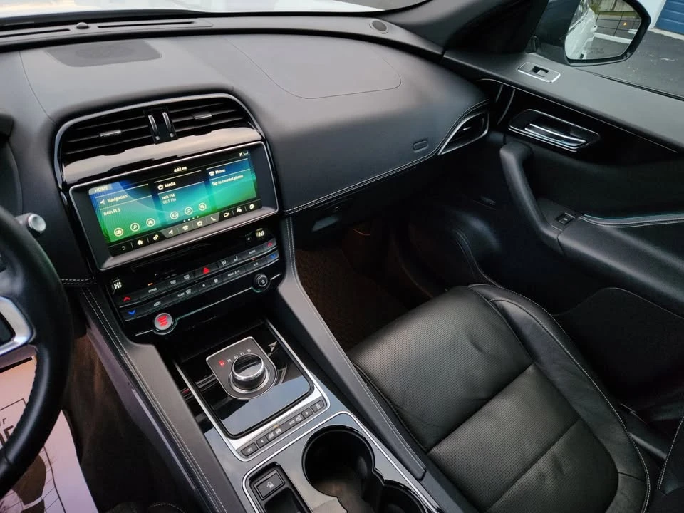 2017 Jaguar F-Pace - Image 13 of 20