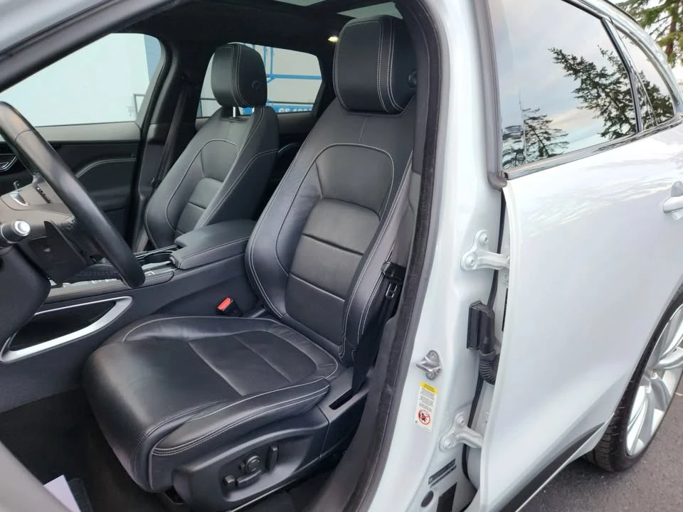 2017 Jaguar F-Pace - Image 8 of 20