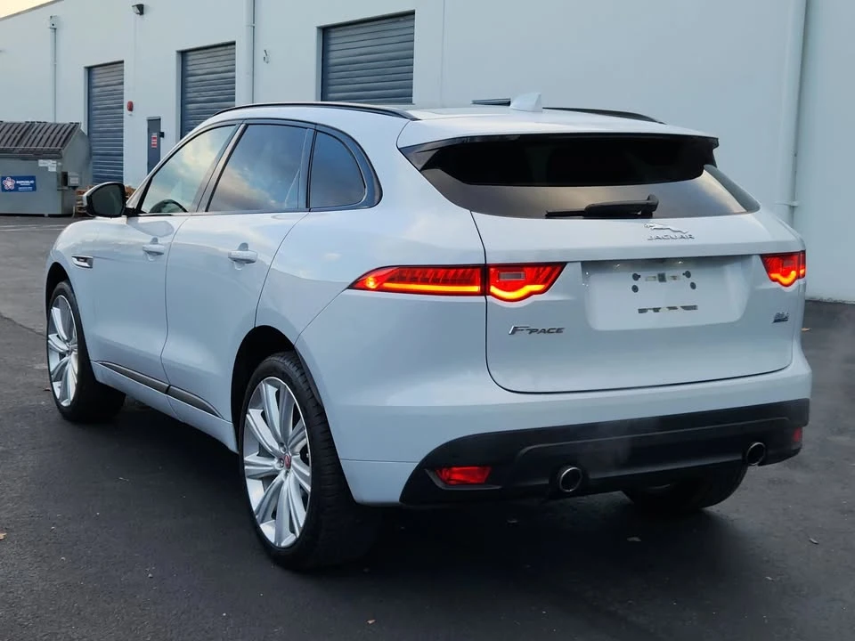 2017 Jaguar F-Pace - Image 3 of 20
