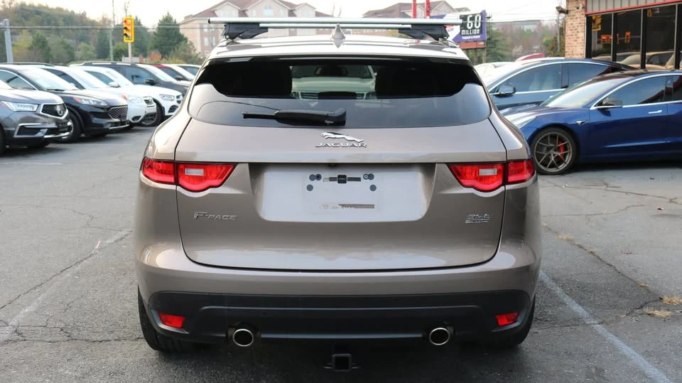 2017 Jaguar F-Pace - Image 6 of 20