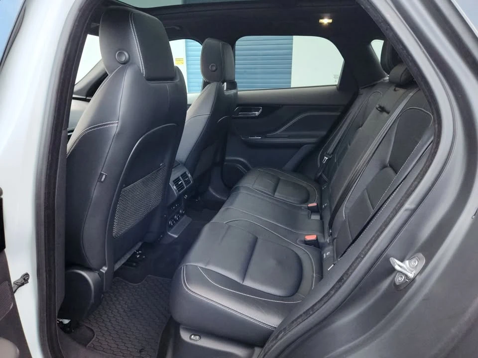 2017 Jaguar F-Pace - Image 19 of 20