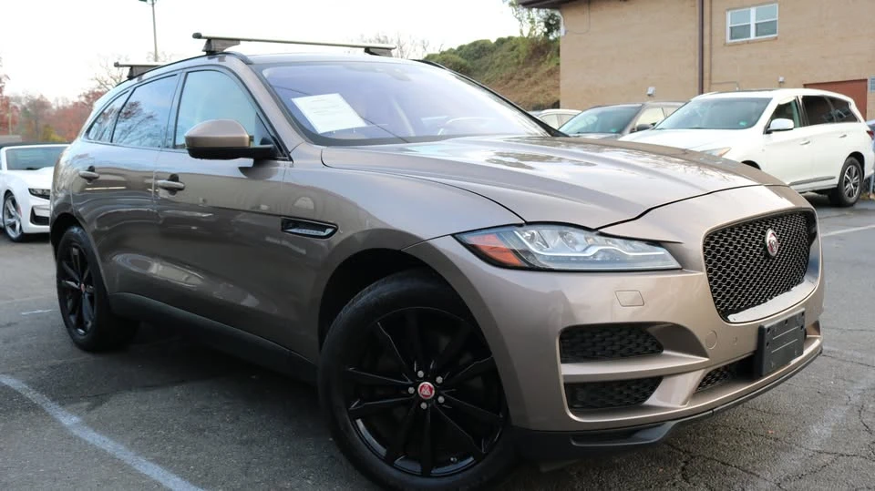 2017 Jaguar F-Pace - Image 2 of 20