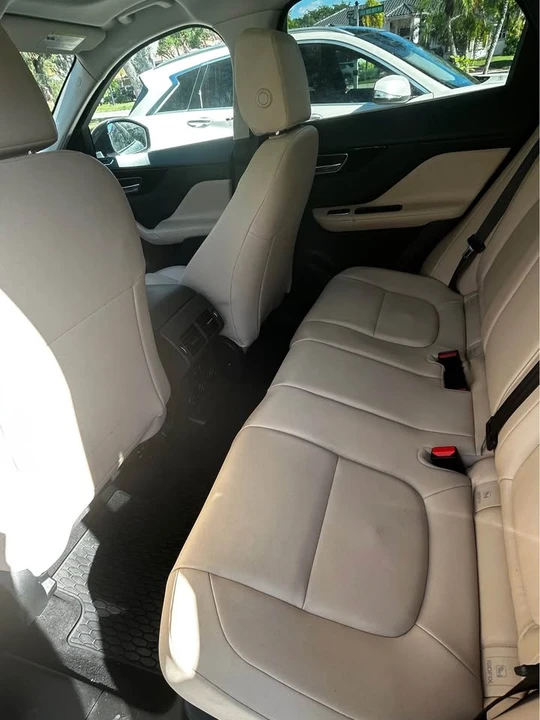 2017 Jaguar F-Pace - Image 5 of 7