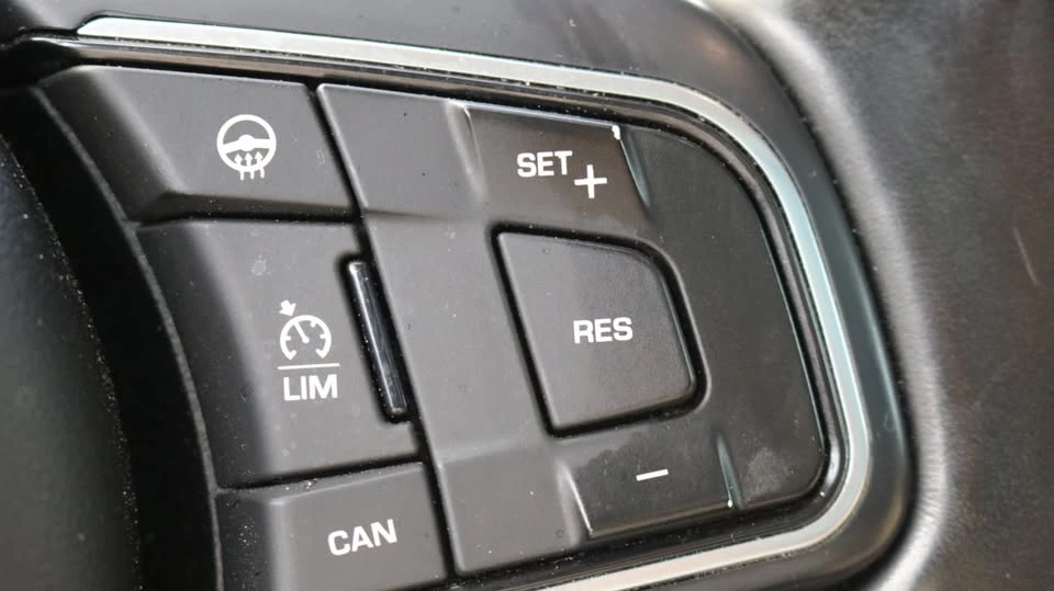 2017 Jaguar F-Pace - Image 14 of 20