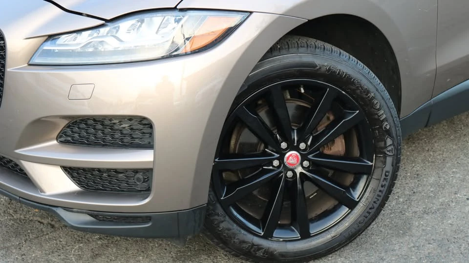 2017 Jaguar F-Pace - Image 3 of 20
