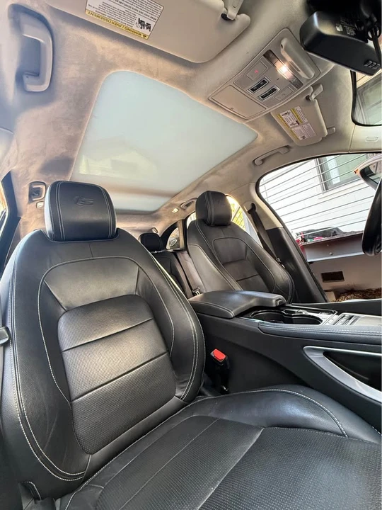 2017 Jaguar F-Pace - Image 10 of 20