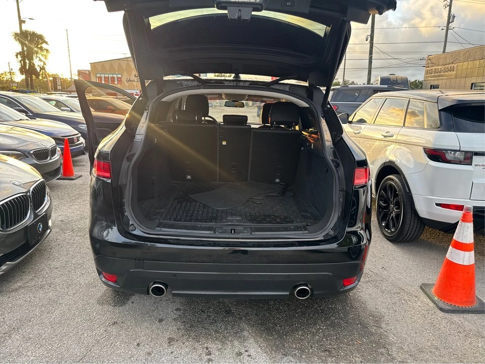 2017 Jaguar F-Pace - Image 11 of 20