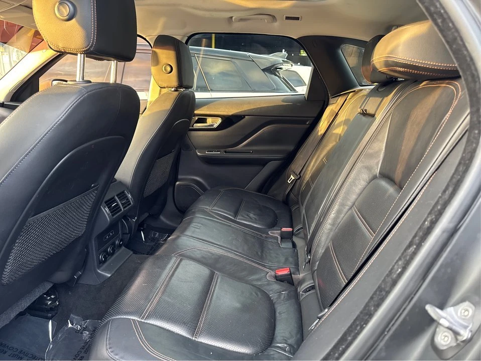 2017 Jaguar F-Pace - Image 10 of 20