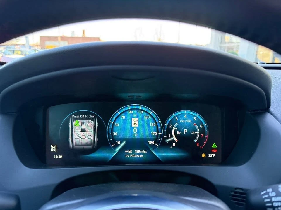 2017 Jaguar F-Pace - Image 16 of 19