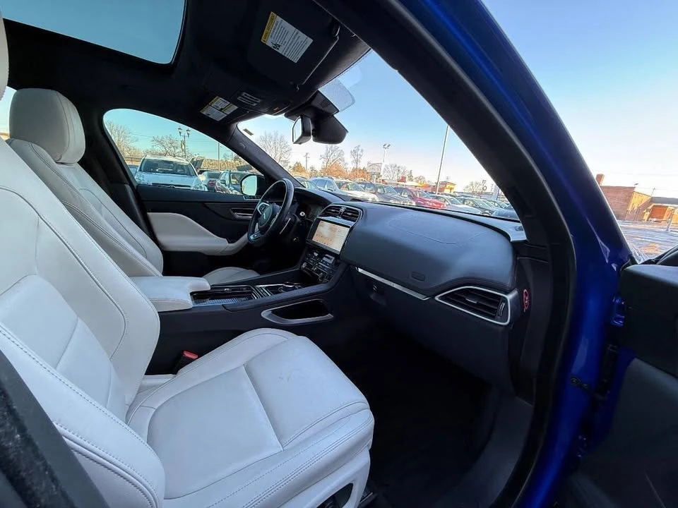 2017 Jaguar F-Pace - Image 13 of 19