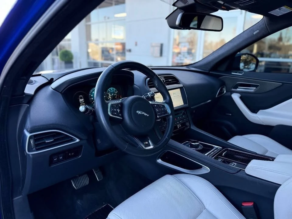 2017 Jaguar F-Pace - Image 7 of 19