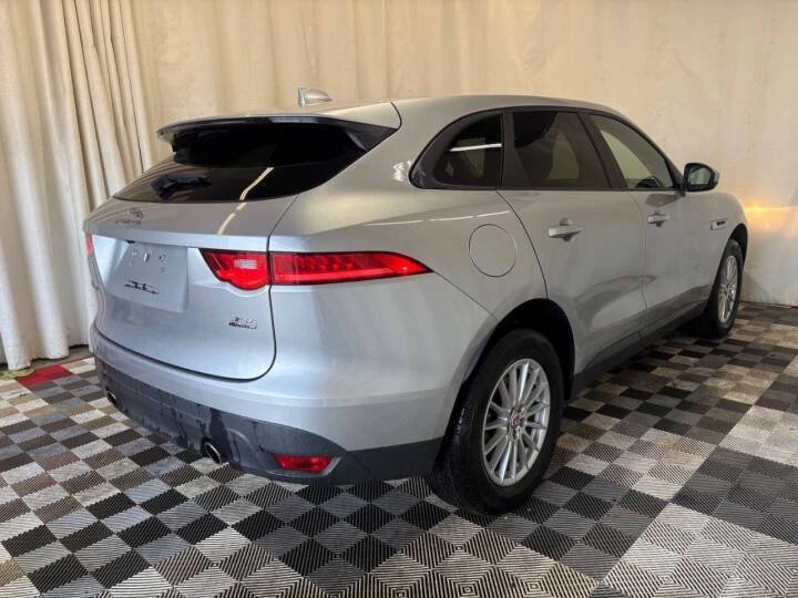 2017 Jaguar F-Pace - Image 4 of 16