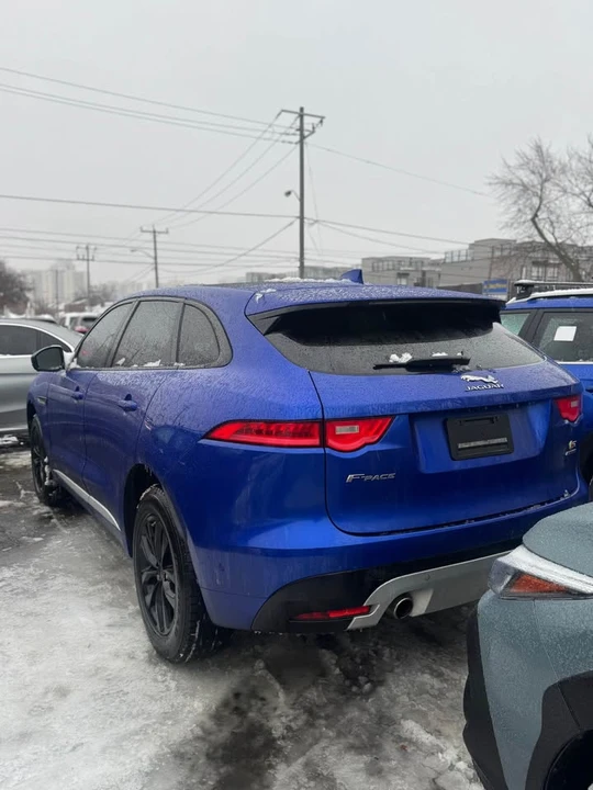 2017 Jaguar F-Pace - Image 10 of 13