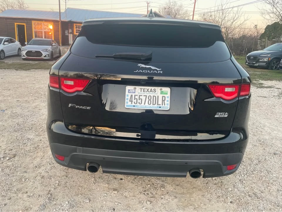 2017 Jaguar F-Pace - Image 11 of 12