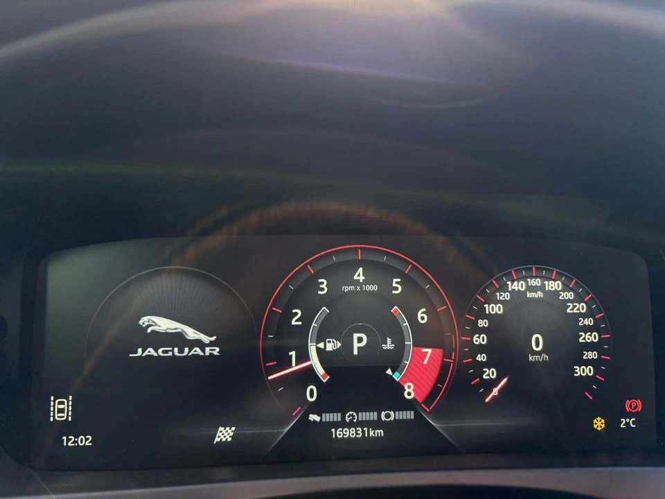 2017 Jaguar F-Pace - Image 13 of 20