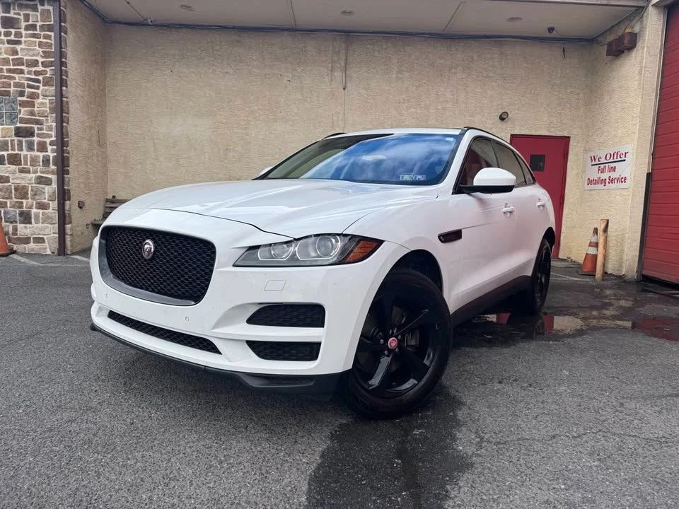 2017 Jaguar F-Pace - Image 2 of 20