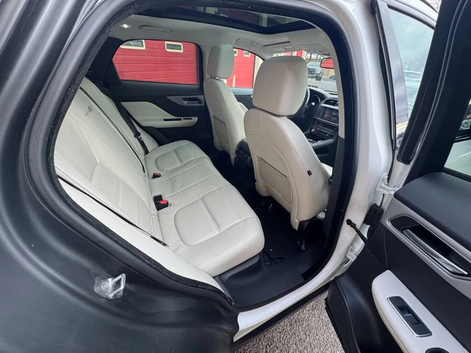 2017 Jaguar F-Pace - Image 20 of 20