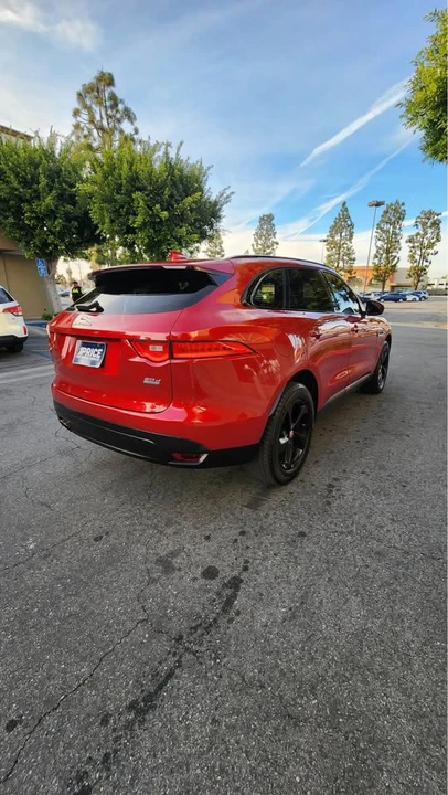 2017 Jaguar F-Pace - Image 3 of 18