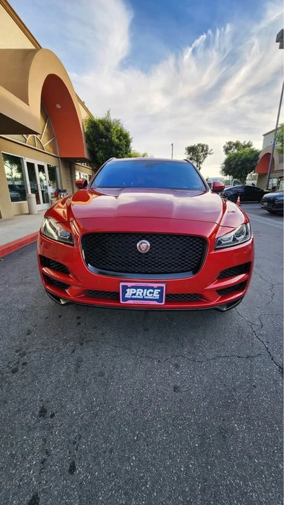 2017 Jaguar F-Pace - Image 7 of 18