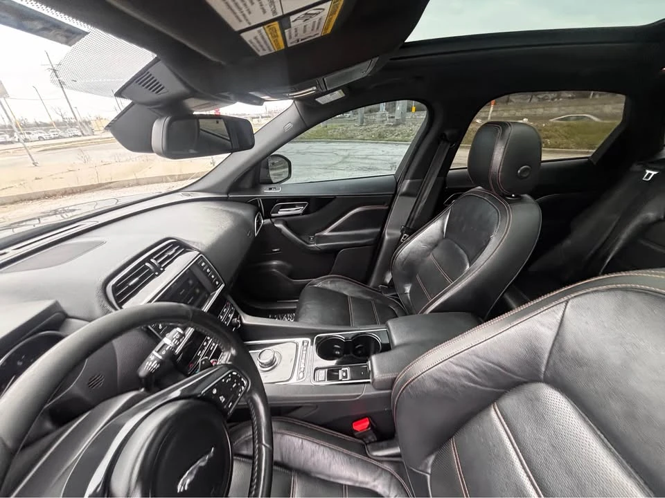 2017 Jaguar F-Pace - Image 11 of 14